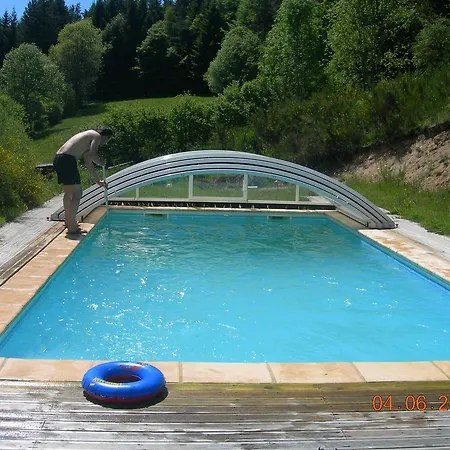 Guest house Cabanes Et Yourtes De La Vallee De L'ance Sauvessanges